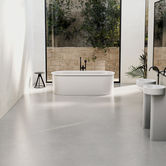 Handcrafted design for minimalist washbasins and baths